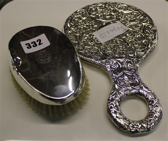 Silver hand mirror, brush pin cushion, spoon & pusher set(-)